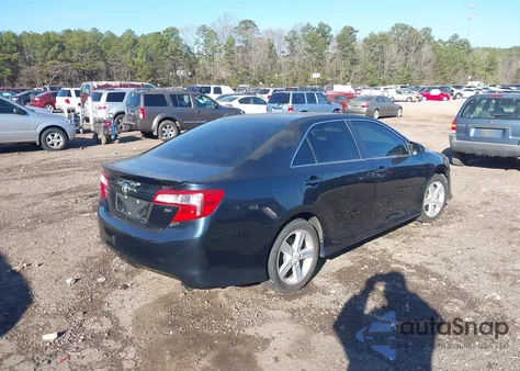 2012 Toyota Camry Base z USA, uszkodzony, nr VIN 4T1BF1FK0CU081077